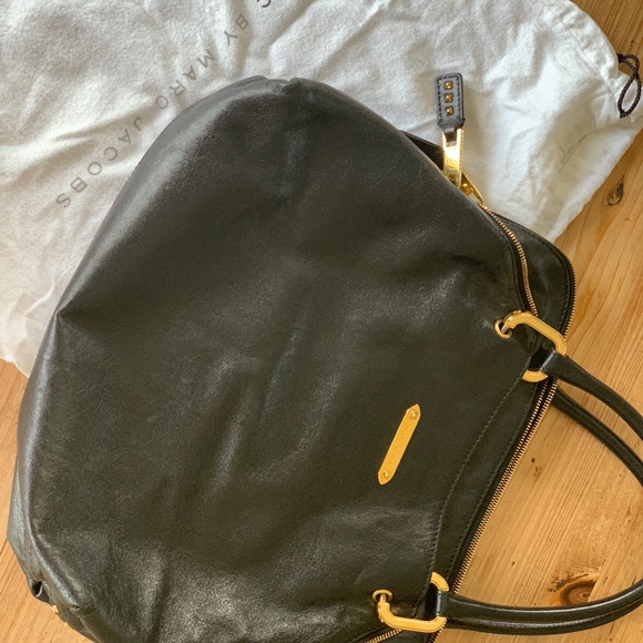 Marc Jacobs Lamb Skin Handbag - Picture 3 of 8